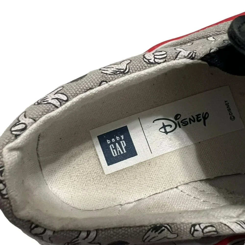 Baby Gap + Disney Sz 6 Mickey Mouse Slip-On Sneakers